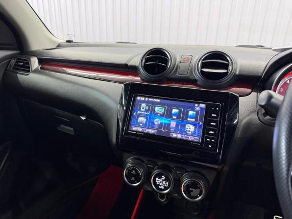 Suzuki Swift V с пробегом 2022 года, цена 1 437 000 рублей, 61424 км, хэтчбек, Автокод Объявления