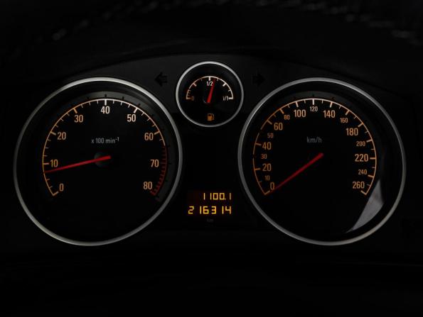 Opel Zafira B Рестайлинг с пробегом 2013 года, цена 849 000 рублей, 216313 км, компактвэн, Автокод Объявления