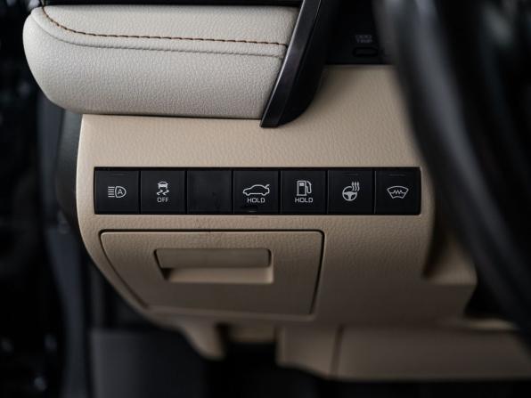 Toyota Camry VIII (XV70) с пробегом 2019 года, цена 2 650 000 рублей, 140763 км, седан, Автокод Объявления