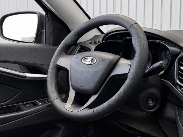 Lada (ВАЗ) Vesta I с пробегом 2017 года, цена 827 000 рублей, 114814 км, седан, Автокод Объявления