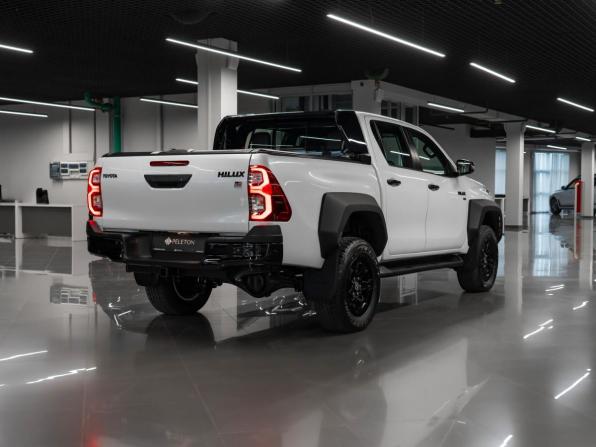 Toyota Hilux VIII Рестайлинг 2 с пробегом 2025 года, цена 7 750 000 рублей, 27 км, пикап, Автокод Объявления