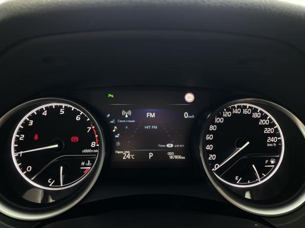 Toyota Camry VIII (XV70) с пробегом 2018 года, цена 2 600 000 рублей, 187000 км, седан, Автокод Объявления