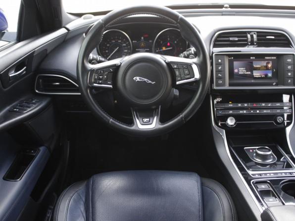 Jaguar XE I с пробегом 2016 года, цена 2 195 000 рублей, 127772 км, седан, Автокод Объявления