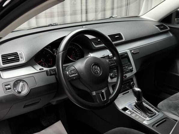 Volkswagen Passat B7 с пробегом 2011 года, цена 1 229 000 рублей, 129835 км, седан, Автокод Объявления