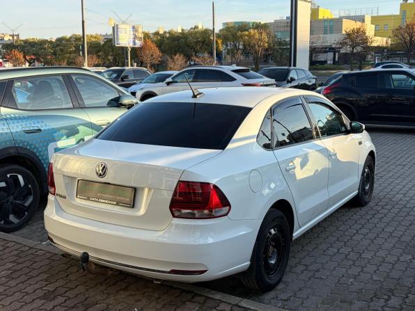 Volkswagen Polo V Рестайлинг с пробегом 2018 года, цена 725 000 рублей, 268080 км, седан, Автокод Объявления