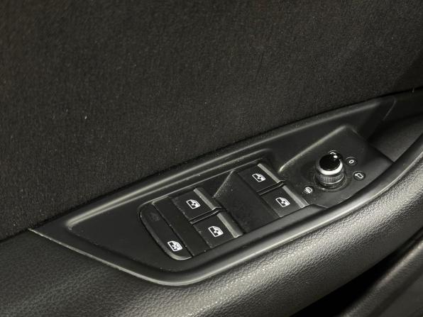 Audi A4 V (B9) с пробегом 2016 года, цена 2 170 000 рублей, 147943 км, седан, Автокод Объявления