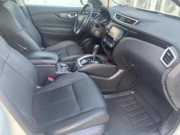 Nissan Qashqai II с пробегом 2015 года, цена 1 550 000 рублей, 132331 км, внедорожник, Автокод Объявления