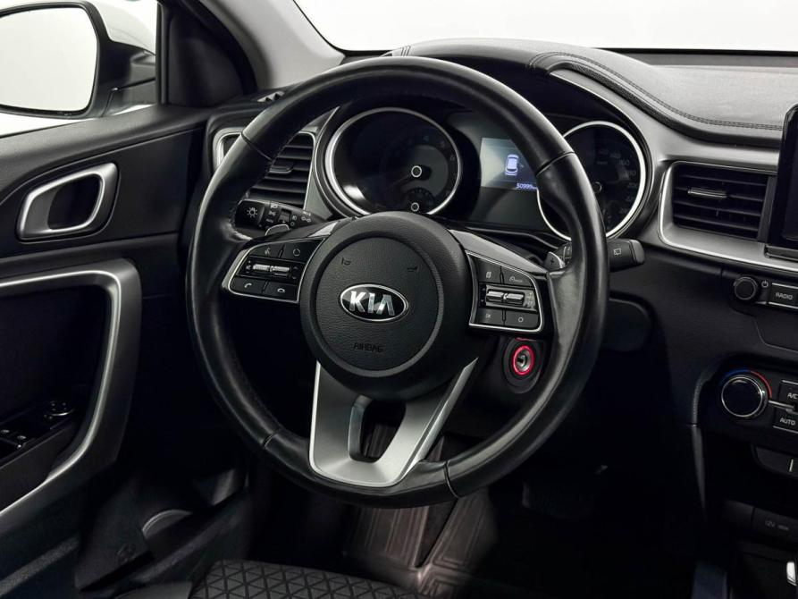 Kia Ceed III Санкт-Петербург  - изображение 16