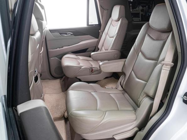 Cadillac Escalade IV с пробегом 2016 года, цена 3 347 000 рублей, 226002 км, внедорожник, Автокод Объявления