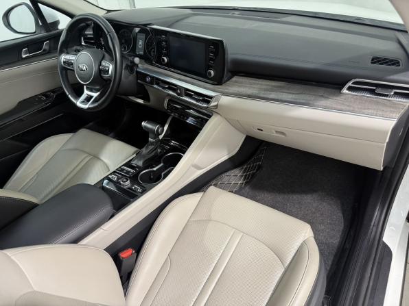 Kia K5 III с пробегом 2021 года, цена 2 799 800 рублей, 42000 км, седан, Автокод Объявления