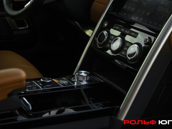 Land Rover Discovery V с пробегом 2019 года, цена 3 970 000 рублей, 108847 км, внедорожник, Автокод Объявления