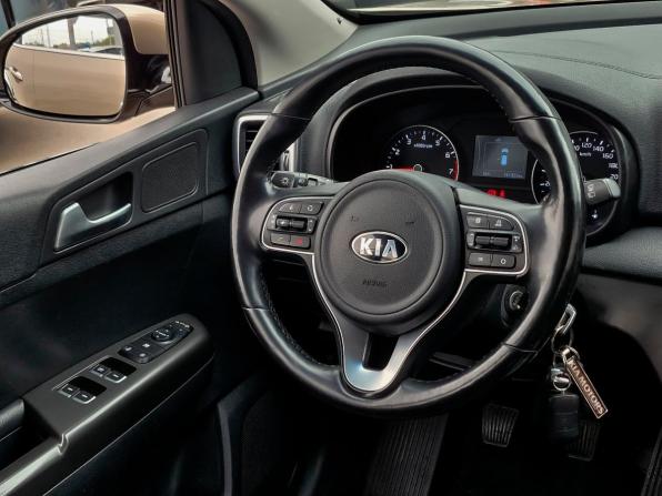 Kia Sportage IV с пробегом 2018 года, цена 1 633 000 рублей, 141923 км, внедорожник, Автокод Объявления