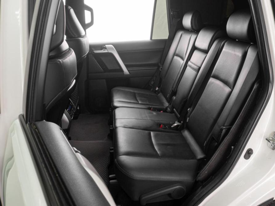 Toyota Land Cruiser Prado 150 Series Рестайлинг 3 Тюмень  - изображение 13