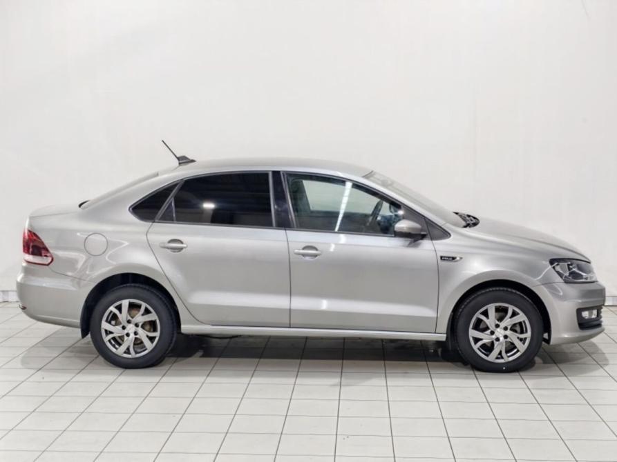 Volkswagen Polo V Рестайлинг Курск  - изображение 4