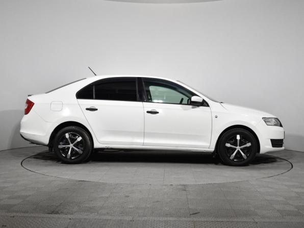 Skoda Rapid I с пробегом 2016 года, цена 899 000 рублей, 151794 км, лифтбек, Автокод Объявления