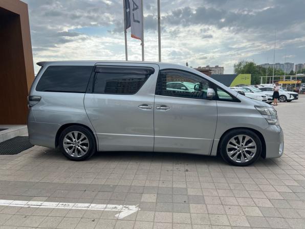 Toyota Vellfire I с пробегом 2008 года, цена 1 910 000 рублей, 190000 км, минивэн, Автокод Объявления