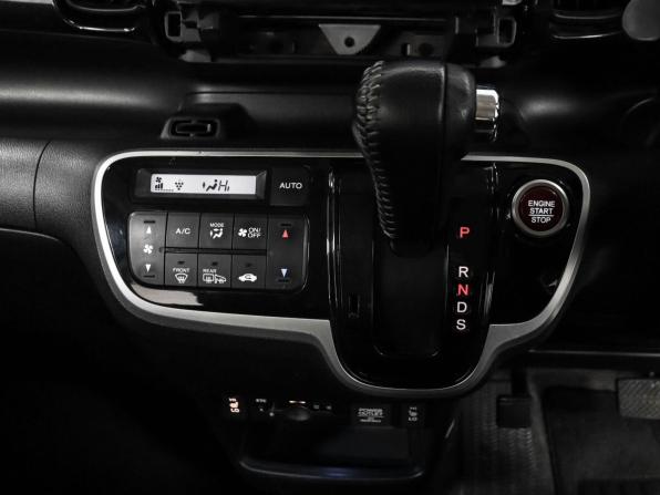 Honda N-BOX II с пробегом 2017 года, цена 899 000 рублей, 169602 км, микровэн, Автокод Объявления