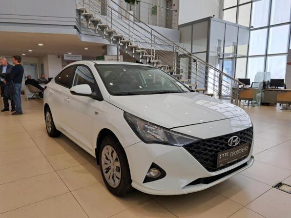 Hyundai Solaris II Рестайлинг с пробегом 2020 года, цена 1 130 000 рублей, 132316 км, седан, Автокод Объявления