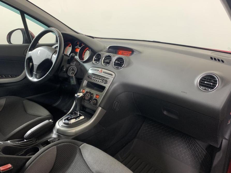 Peugeot 308 I Москва  - изображение 13