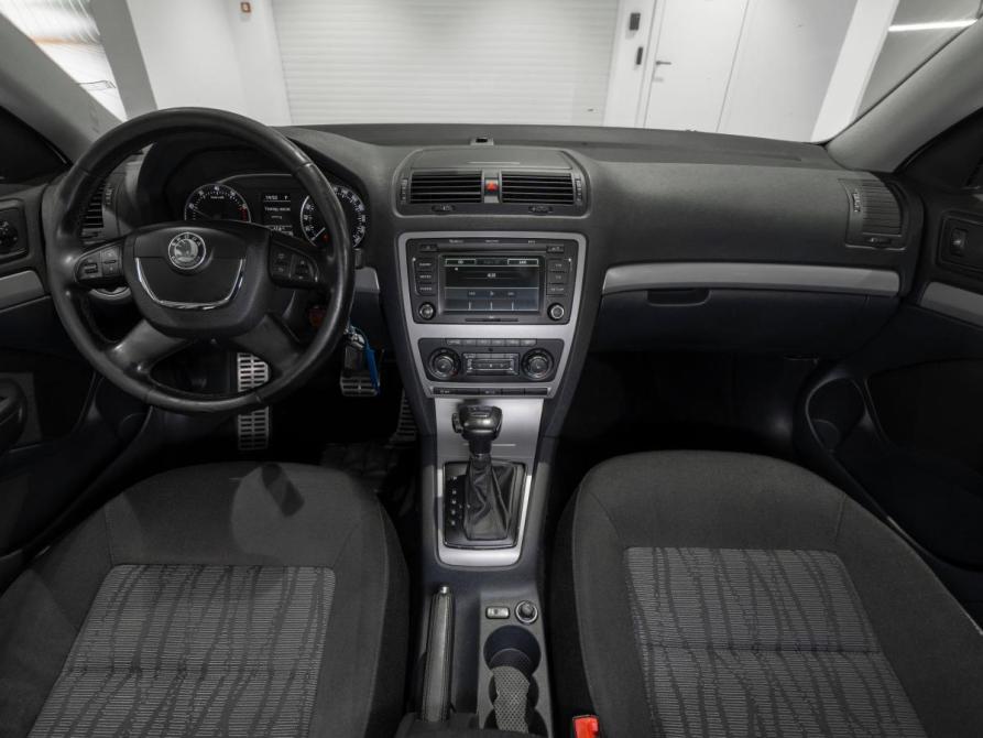 Skoda Octavia II (A5) Рестайлинг Москва  - изображение 8