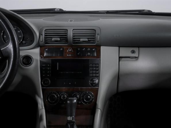 Mercedes-Benz C-Класс II (W203) с пробегом 2004 года, цена 749 000 рублей, 258134 км, седан, Автокод Объявления