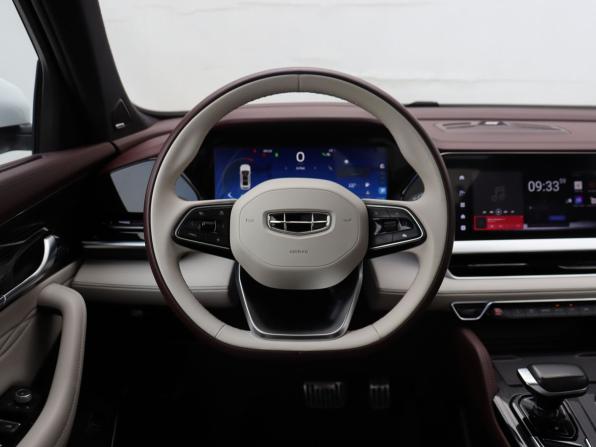 Geely Monjaro I с пробегом 2023 года, цена 2 825 000 рублей, 89980 км, внедорожник, Автокод Объявления