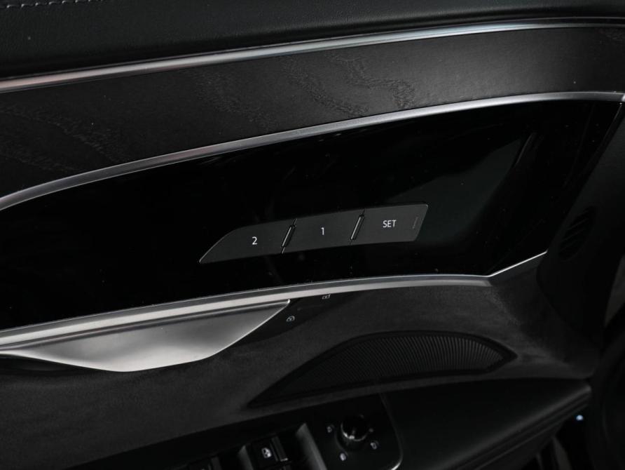 Audi A8 IV (D5) Ростов-на-Дону  - изображение 18