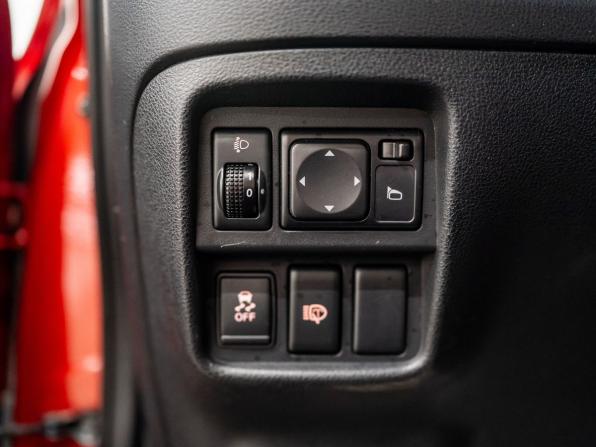 Nissan Juke I с пробегом 2013 года, цена 925 000 рублей, 168406 км, внедорожник, Автокод Объявления