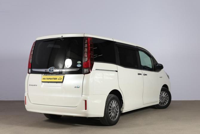 Toyota Esquire I с пробегом 2015 года, цена 2 149 000 рублей, 133007 км, минивэн, Автокод Объявления