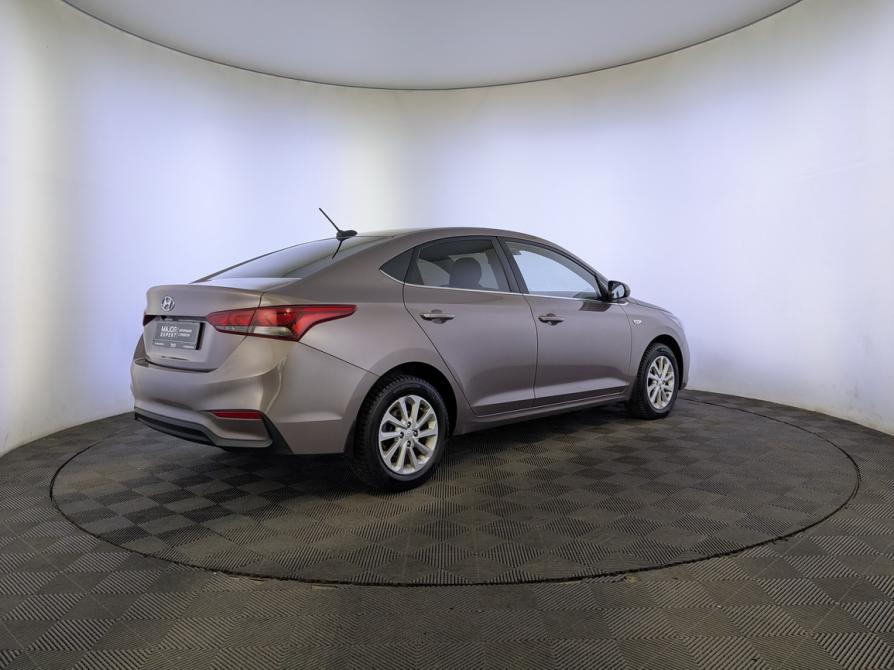 Hyundai Solaris II Москва  - изображение 5