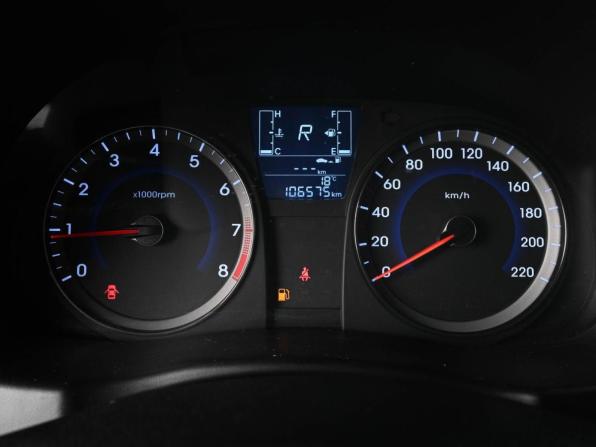 Hyundai Solaris I Рестайлинг с пробегом 2015 года, цена 1 259 000 рублей, 106575 км, седан, Автокод Объявления