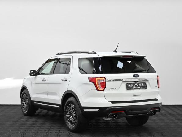 Ford Explorer V Рестайлинг с пробегом 2018 года, цена 2 249 000 рублей, 105000 км, внедорожник, Автокод Объявления