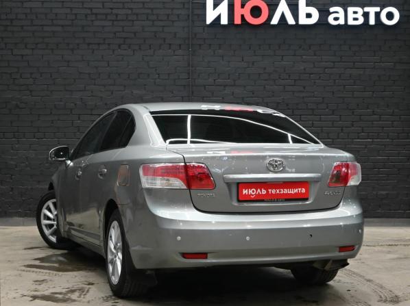 Toyota Avensis III с пробегом 2009 года, цена 995 000 рублей, 293205 км, седан, Автокод Объявления
