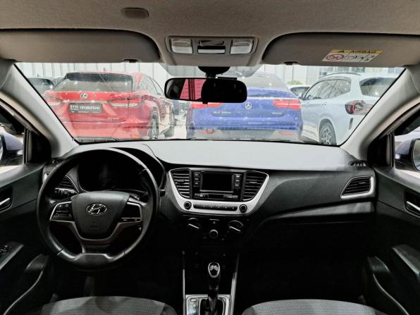 Hyundai Solaris II с пробегом 2018 года, цена 1 350 000 рублей, 129000 км, седан, Автокод Объявления
