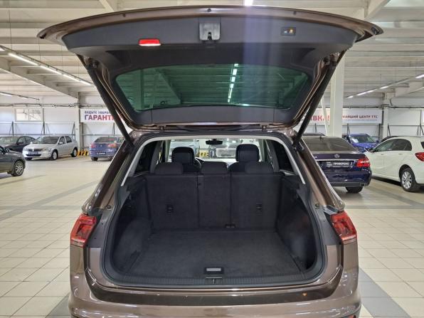 Volkswagen Tiguan II с пробегом 2018 года, цена 2 530 000 рублей, 151268 км, внедорожник, Автокод Объявления