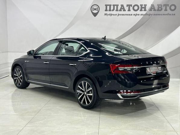 Новый Skoda Superb III Рестайлинг 2025 года, цена 3 049 000 рублей, лифтбек, Автокод Объявления