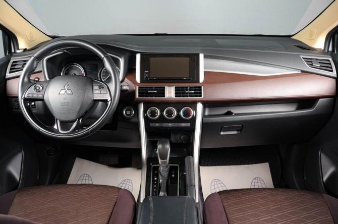 Mitsubishi Xpander I с пробегом 2022 года, цена 2 159 000 рублей, 54501 км, внедорожник, Автокод Объявления