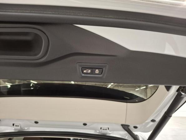 BMW X5 IV (G05/G18) с пробегом 2021 года, цена 5 949 000 рублей, 107001 км, внедорожник, Автокод Объявления