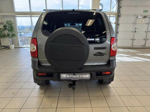 Chevrolet Niva I Рестайлинг с пробегом 2018 года, цена 735 000 рублей, 103000 км, внедорожник, Автокод Объявления