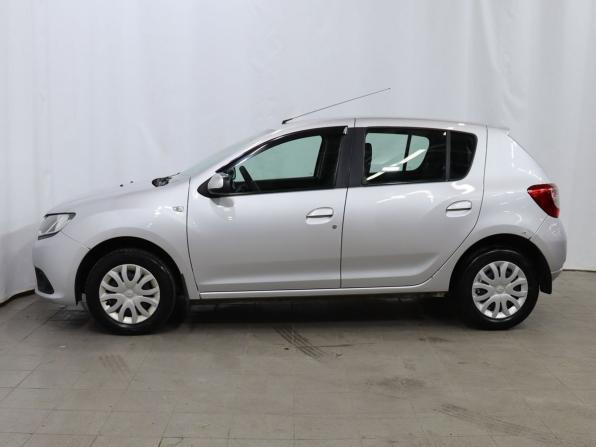 Renault Sandero II с пробегом 2018 года, цена 939 000 рублей, 88727 км, хэтчбек, Автокод Объявления