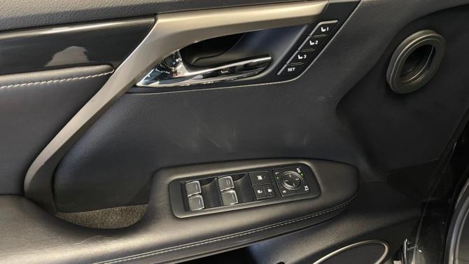 Lexus RX IV с пробегом 2016 года, цена 3 250 000 рублей, 129600 км, внедорожник, Автокод Объявления
