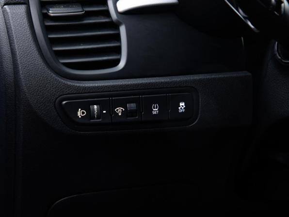 Kia Rio IV с пробегом 2019 года, цена 1 212 874 рубля, 347371 км, хэтчбек, Автокод Объявления