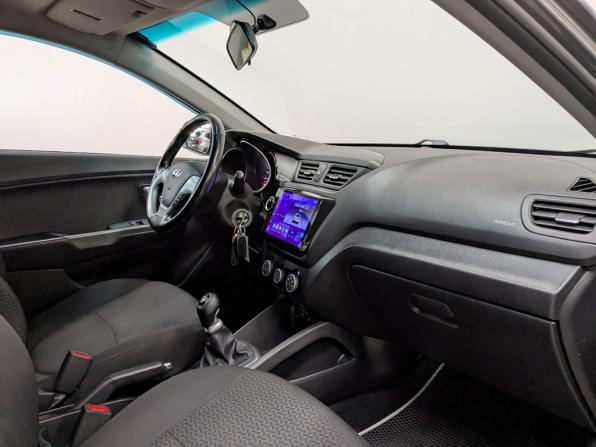 Kia Rio III Рестайлинг с пробегом 2015 года, цена 950 000 рублей, 113903 км, седан, Автокод Объявления