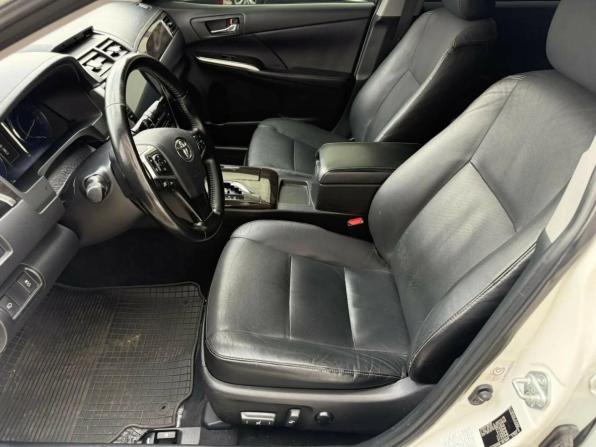 Toyota Camry VII (XV50) Рестайлинг с пробегом 2015 года, цена 2 080 000 рублей, 122002 км, седан, Автокод Объявления