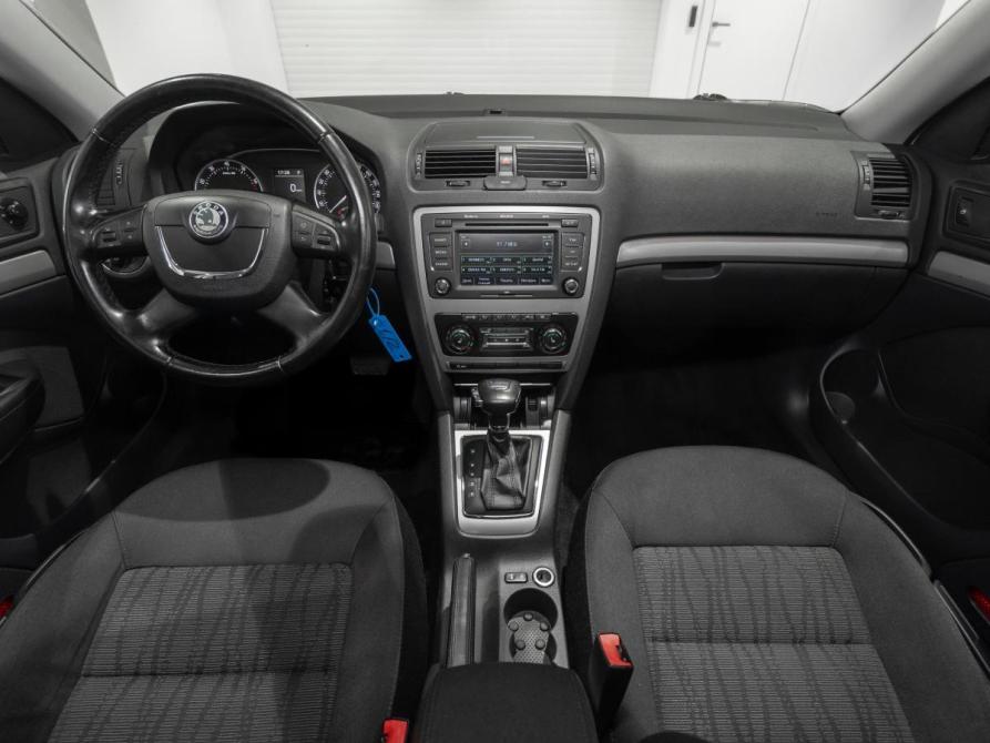 Skoda Octavia II (A5) Рестайлинг Москва  - изображение 10