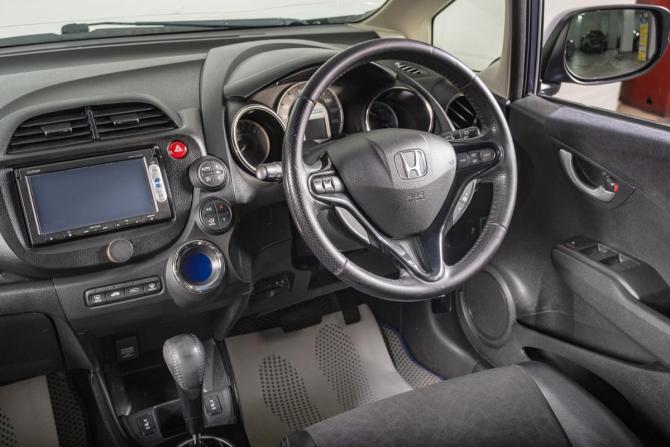 Honda Fit Shuttle I Рестайлинг с пробегом 2014 года, цена 1 339 000 рублей, 95000 км, универсал, Автокод Объявления