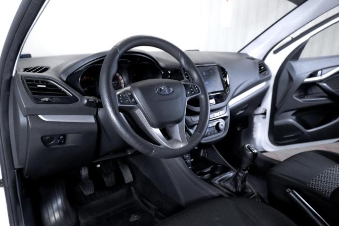 Lada (ВАЗ) Vesta I с пробегом 2019 года, цена 839 000 рублей, 111350 км, седан, Автокод Объявления