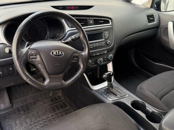 Kia Ceed II Рестайлинг с пробегом 2016 года, цена 1 425 000 рублей, 36947 км, хэтчбек, Автокод Объявления