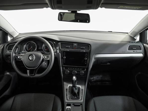 Volkswagen Golf VII Рестайлинг с пробегом 2018 года, цена 1 899 000 рублей, 77796 км, хэтчбек, Автокод Объявления