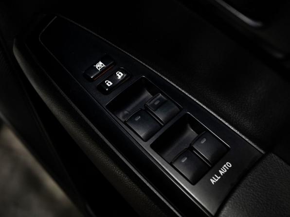 Toyota Corolla XI (E160 E170) Рестайлинг 2 с пробегом 2019 года, цена 1 159 000 рублей, 186000 км, седан, Автокод Объявления